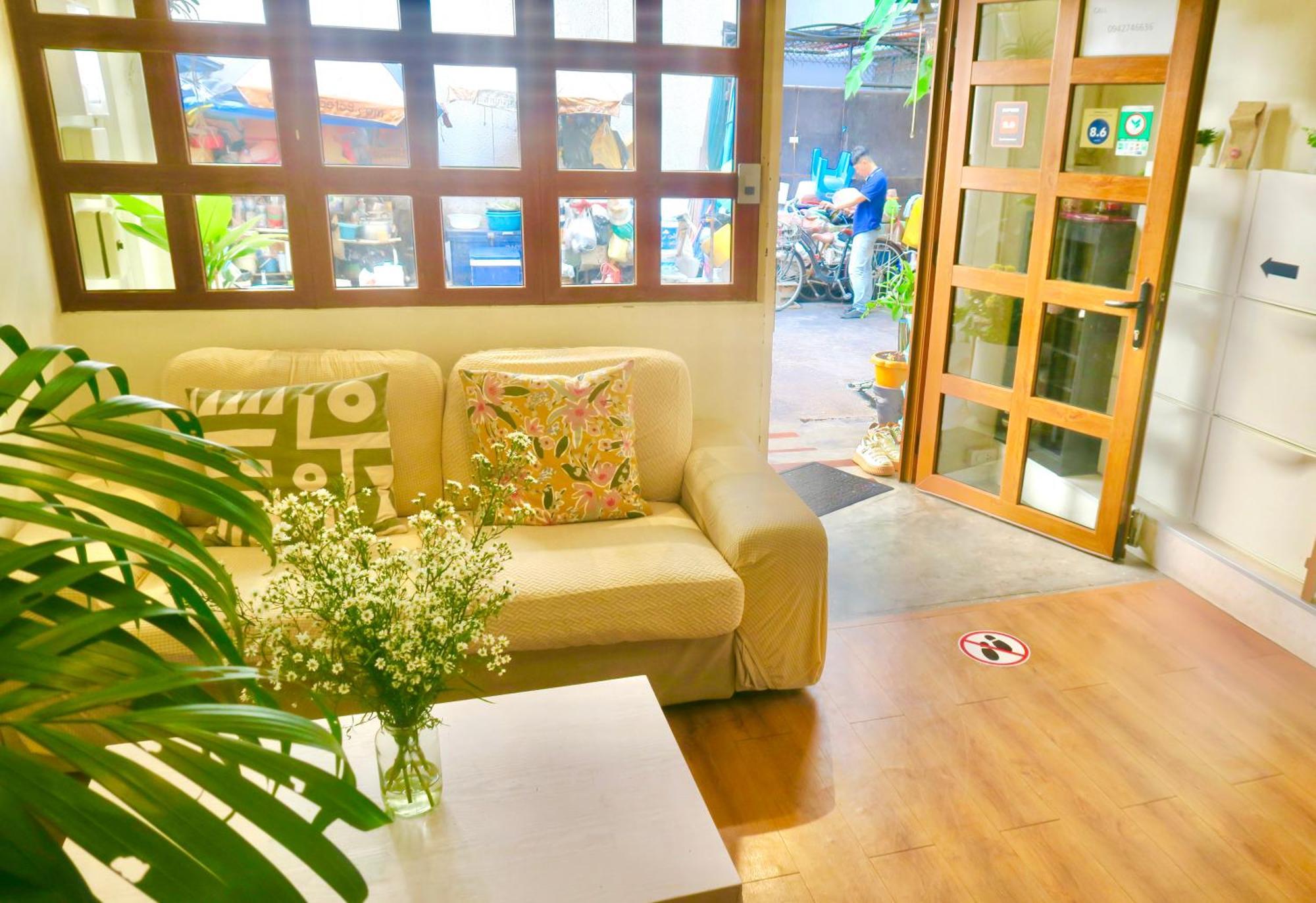 Tini Kati Hostel Bangkok Bagian luar foto