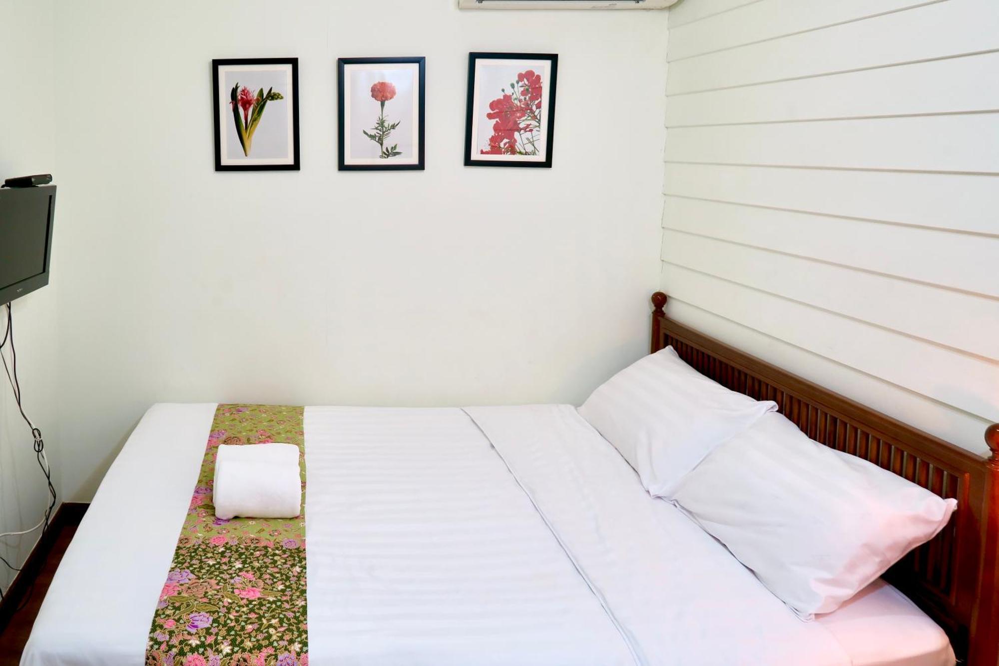 Tini Kati Hostel Bangkok Bagian luar foto