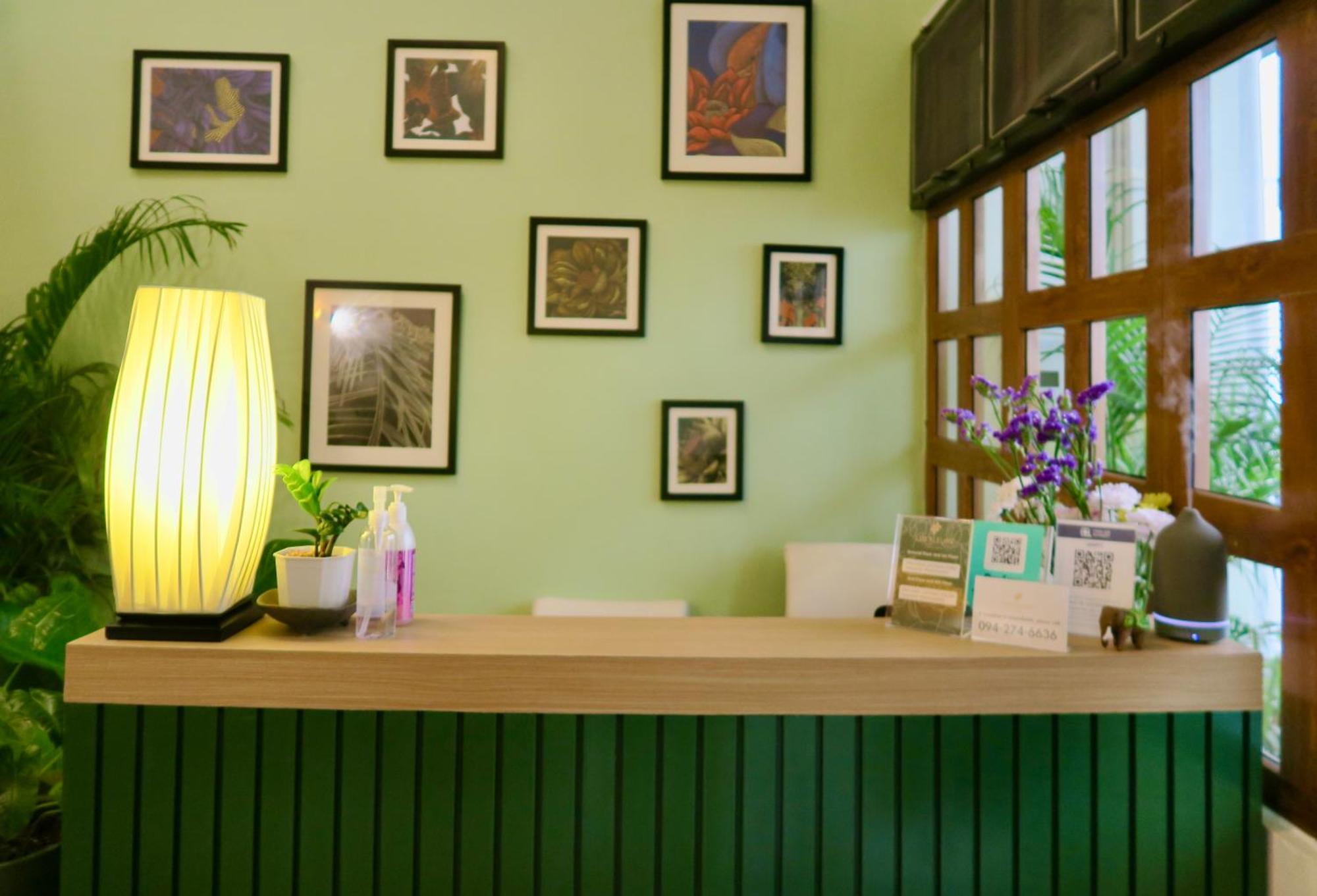 Tini Kati Hostel Bangkok Bagian luar foto
