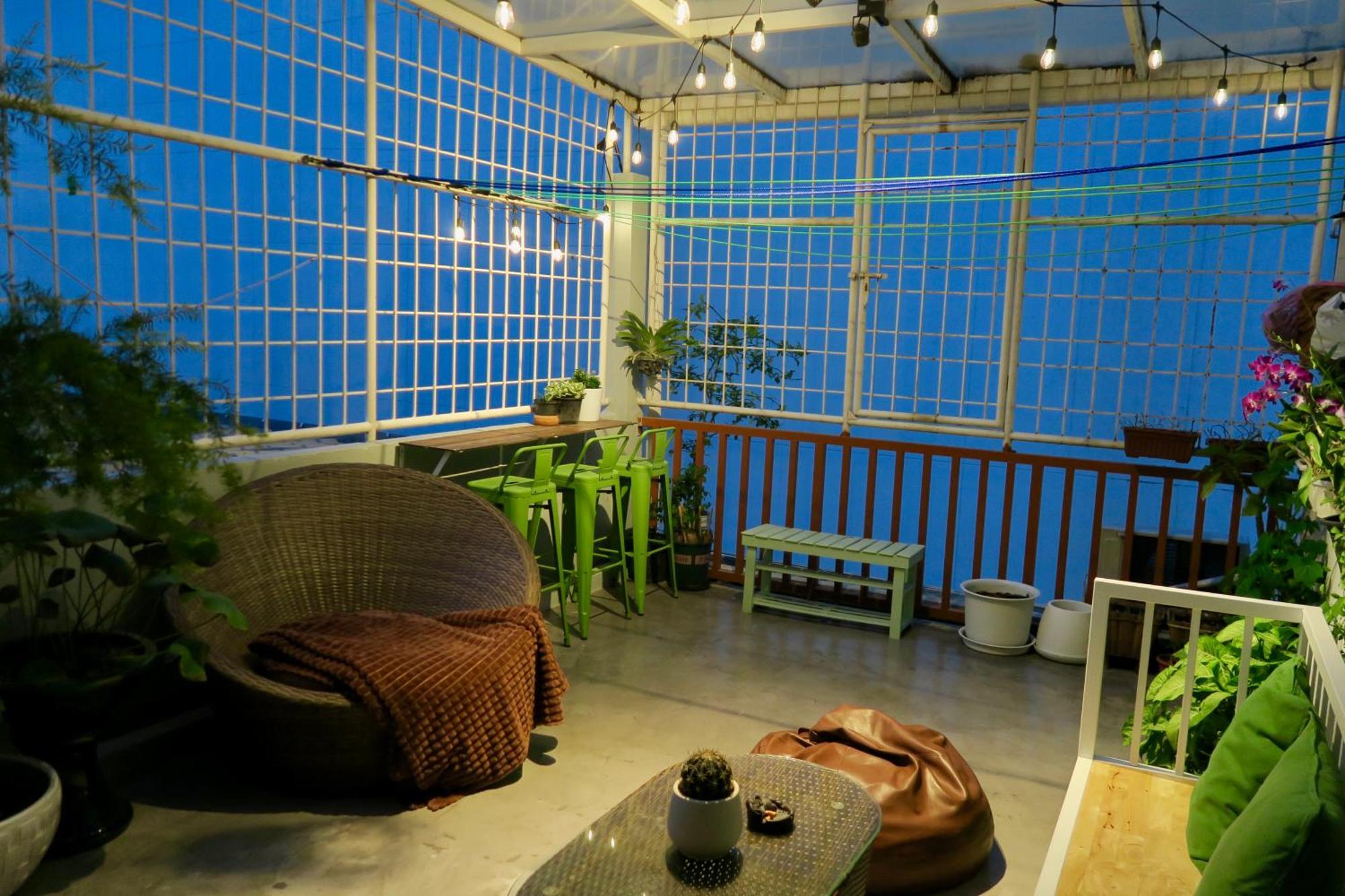 Tini Kati Hostel Bangkok Bagian luar foto