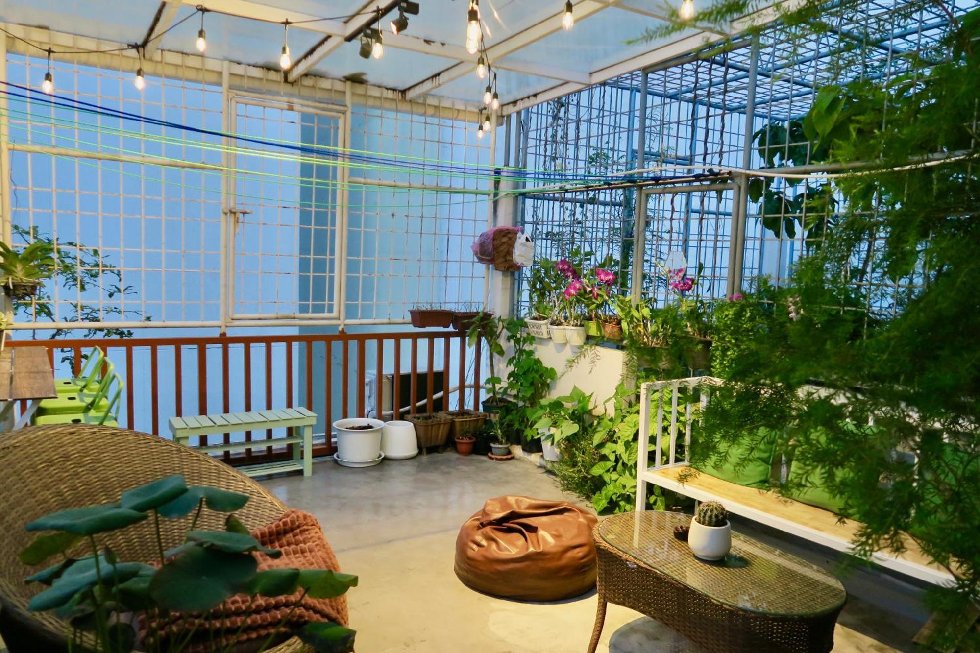Tini Kati Hostel Bangkok Bagian luar foto