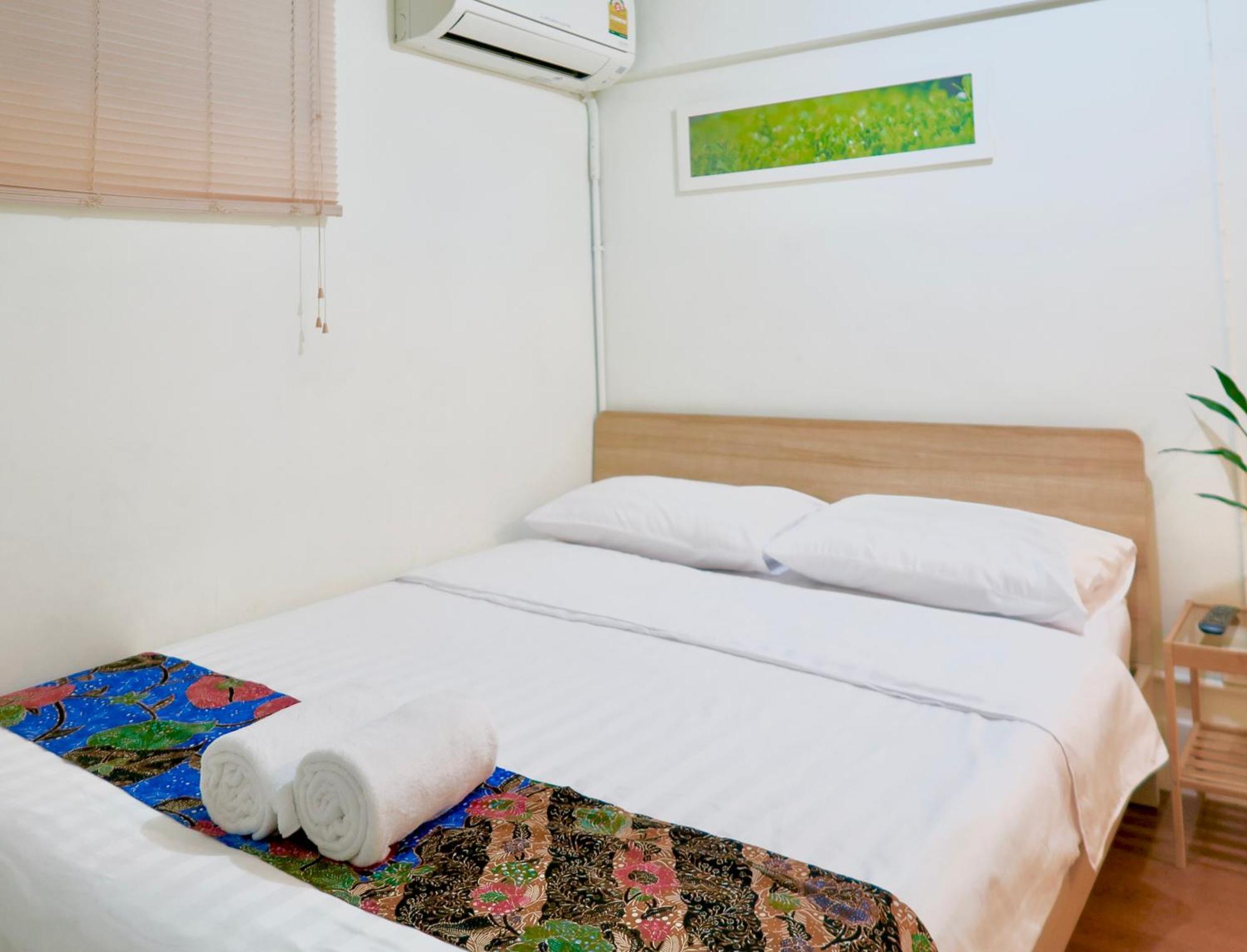 Tini Kati Hostel Bangkok Bagian luar foto